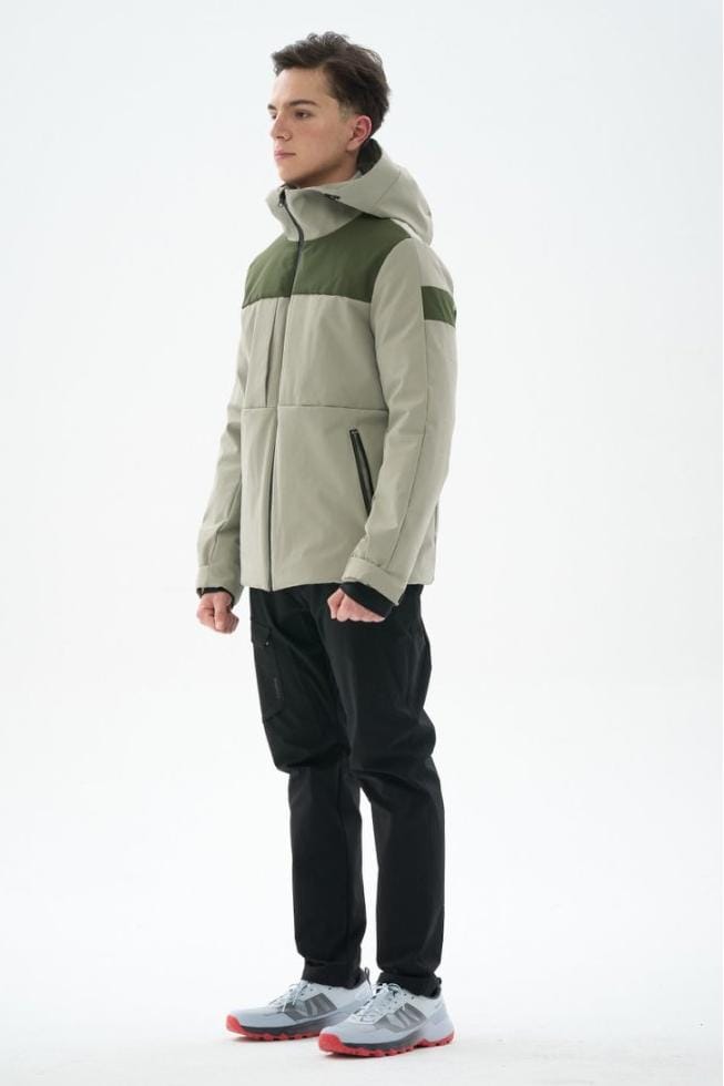 82d308ad1j0677bf204ba3f270d60c08