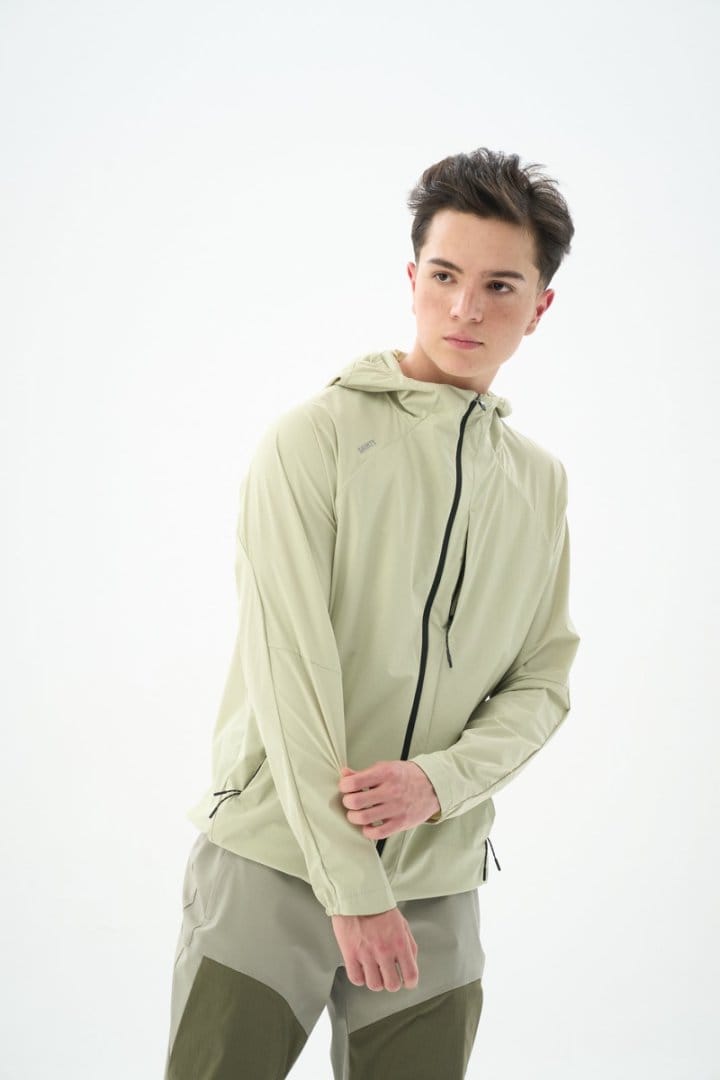 b168db1b8g068db828431b17776487f9